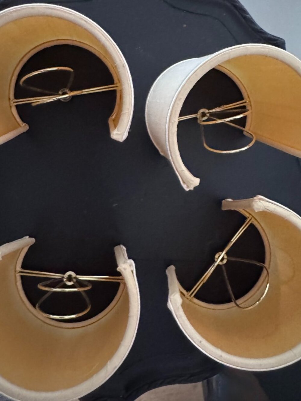 Off-White Silk 'Shield'/'Half' Sconce Shades, Set of 4, Gold Clip-On Fitting, Ex - Picture 5 of 5